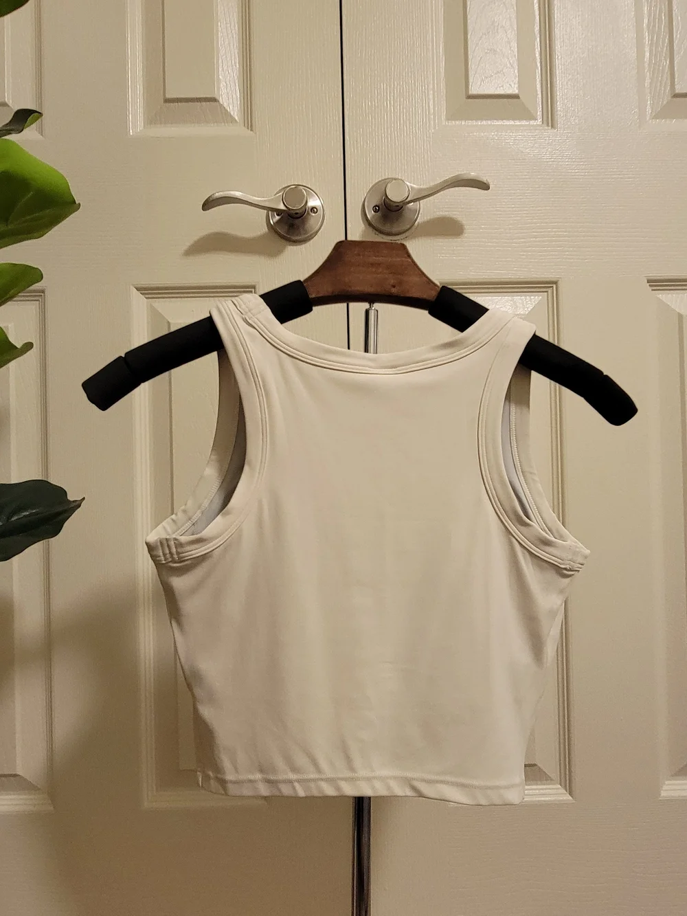 Alo Yoga Beige/Cream Cropped Tank Top with Built-In Bra & Non-Removable Pads